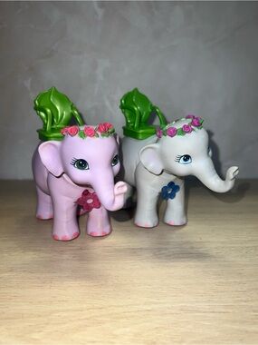 2007 Barbie Island Princess Elephants with Flower Crowns & Seats